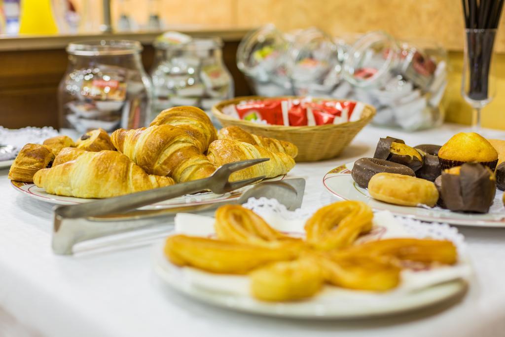 Hotel Real De Castilla Тордесильяс Экстерьер фото
