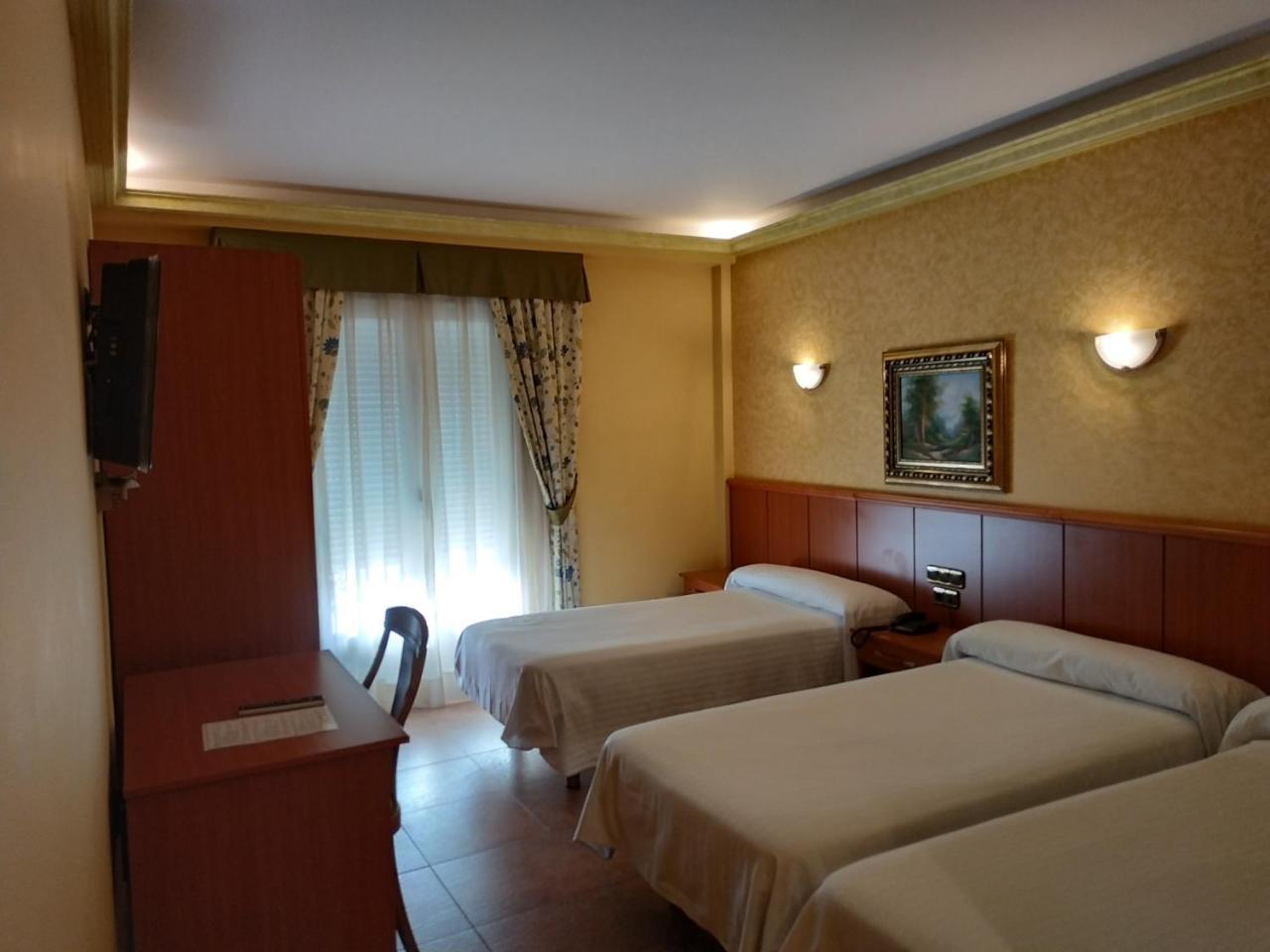 Hotel Real De Castilla Тордесильяс Экстерьер фото