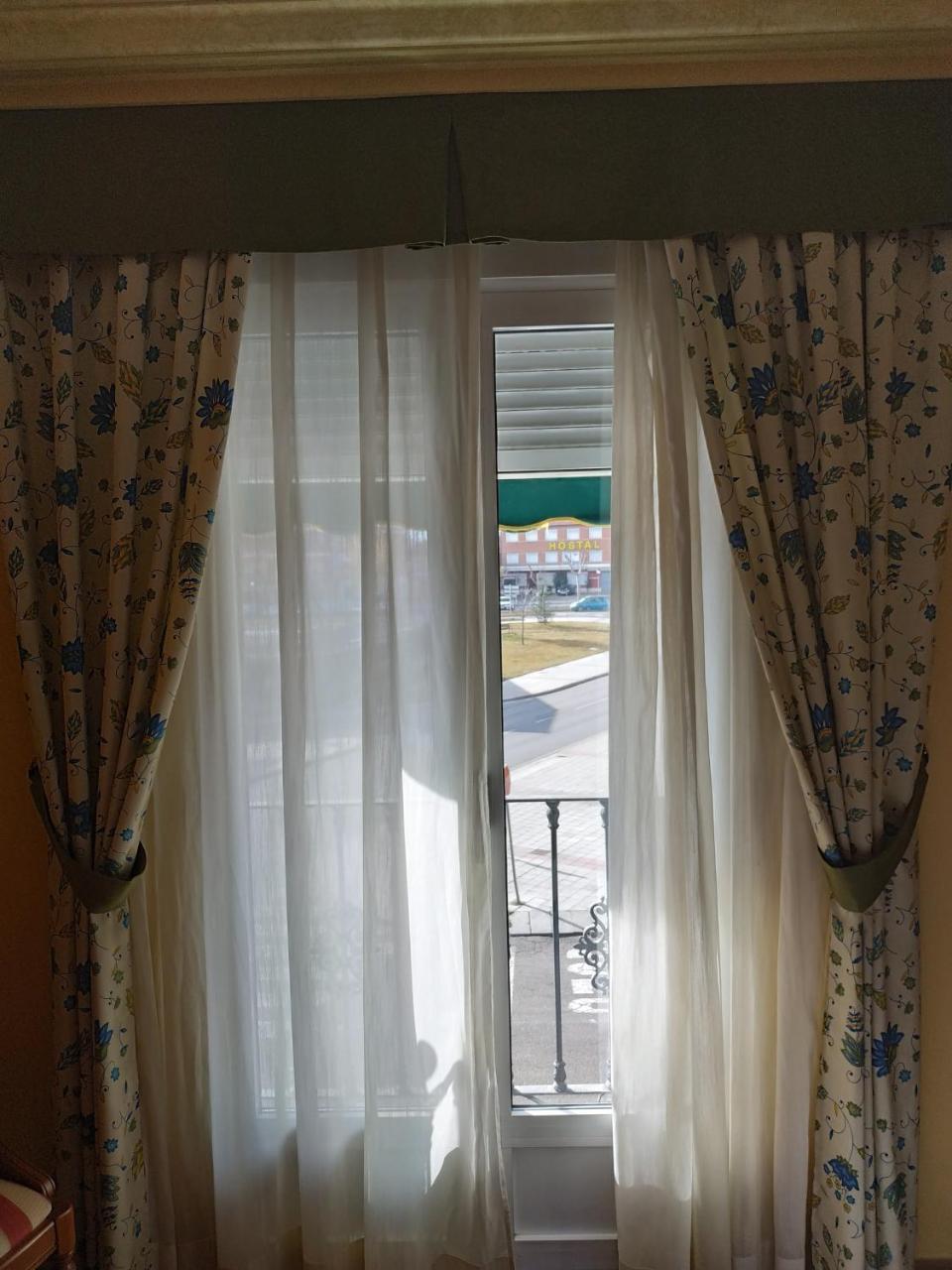 Hotel Real De Castilla Тордесильяс Экстерьер фото