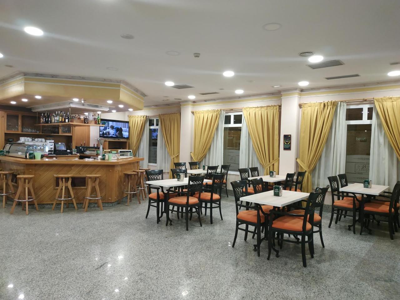 Hotel Real De Castilla Тордесильяс Экстерьер фото